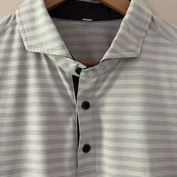 Lululemon Shirt Mens Medium Gray Striped Golf Short Sleeve - Picture 3 of 11